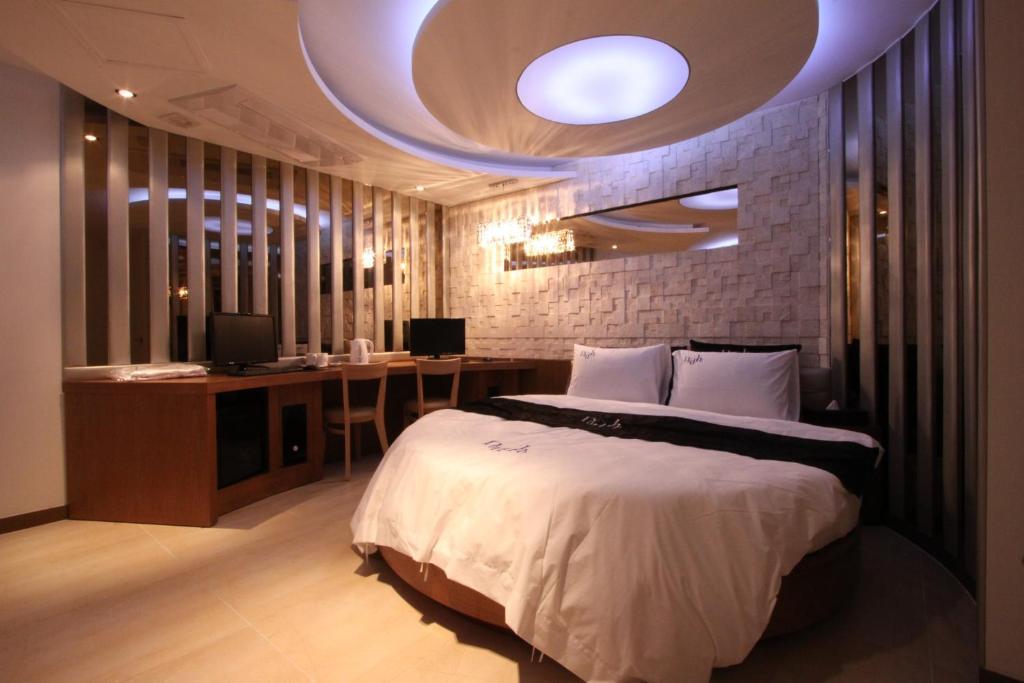 Danube Hotel 水原市 客房 照片