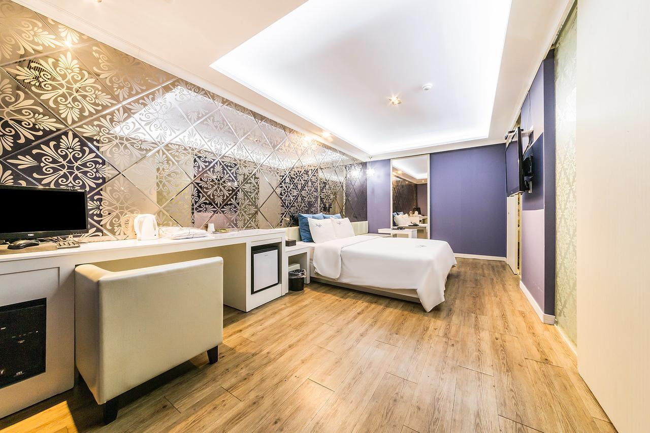 Danube Hotel 水原市 外观 照片